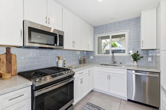 8135 Whelan Dr, San Diego, CA 92119