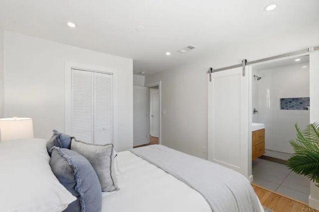 8135 Whelan Dr, San Diego, CA 92119