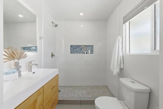 8135 Whelan Dr, San Diego, CA 92119