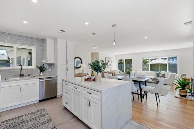 8135 Whelan Dr, San Diego, CA 92119