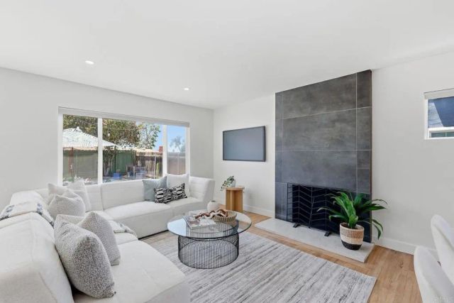 8135 Whelan Dr, San Diego, CA 92119