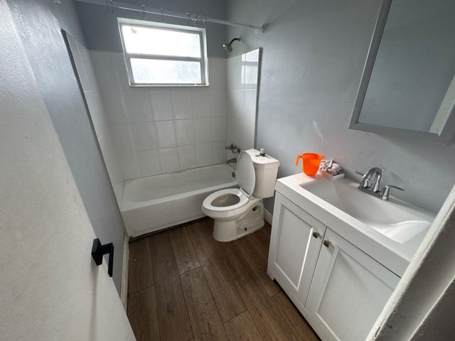 2317 NW 6th Place, Fort Lauderdale, FL 33311