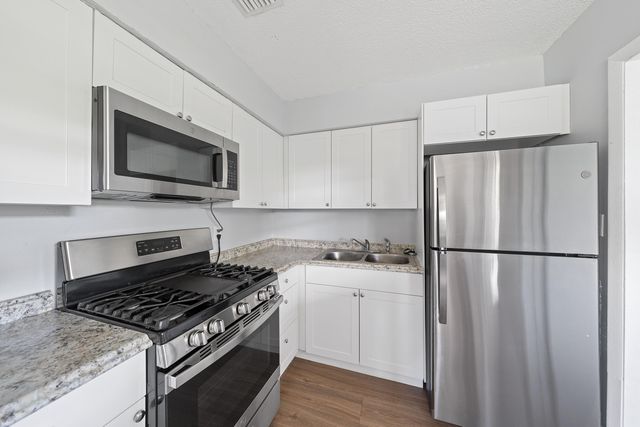 2317 NW 6th Place, Fort Lauderdale, FL 33311