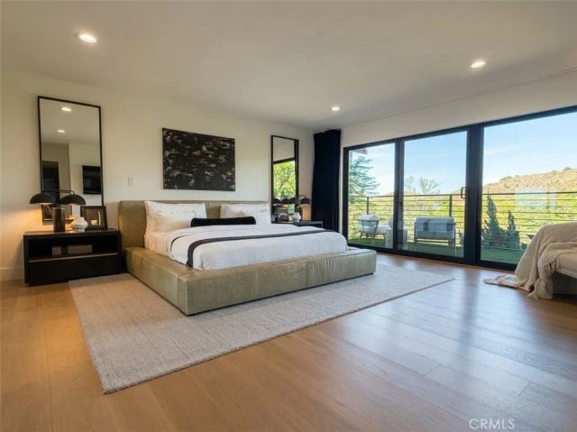 4234 Alhama Drive, Woodland Hills, CA 91364