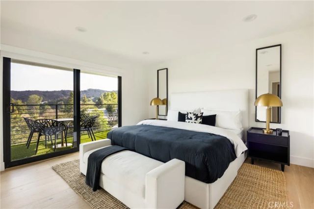 4234 Alhama Drive, Woodland Hills, CA 91364