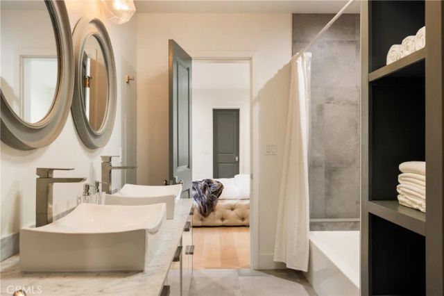 4234 Alhama Drive, Woodland Hills, CA 91364