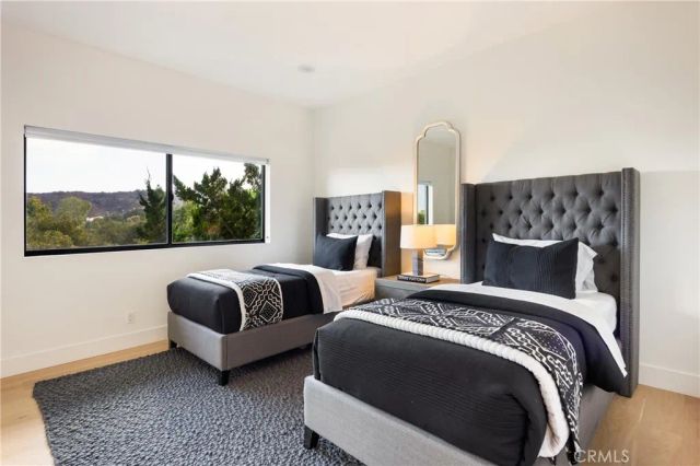 4234 Alhama Drive, Woodland Hills, CA 91364