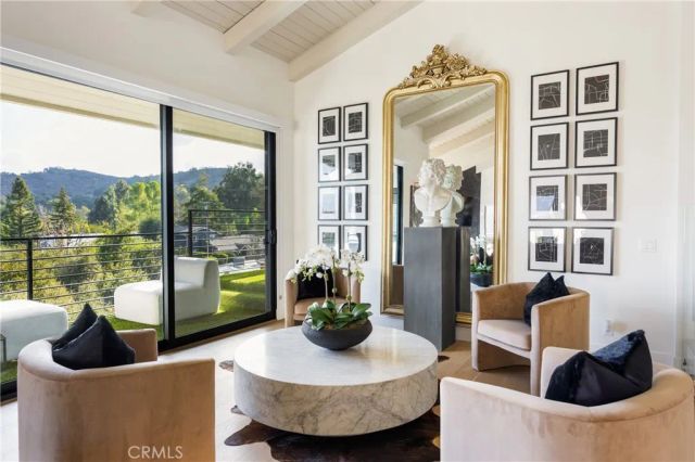 4234 Alhama Drive, Woodland Hills, CA 91364