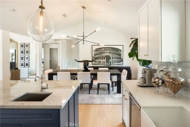 4234 Alhama Drive, Woodland Hills, CA 91364