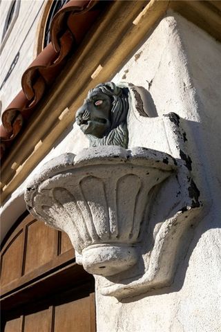 6911 E Ocean, Long Beach, CA 90803