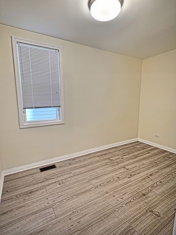 515 W 40th Place 1, Chicago, IL 60609