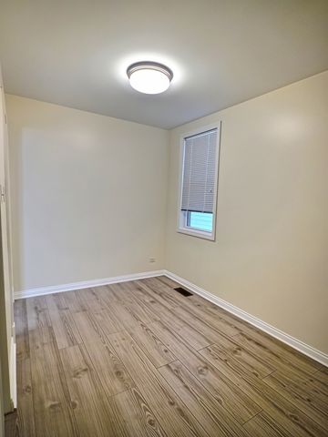 515 W 40th Place 1, Chicago, IL 60609