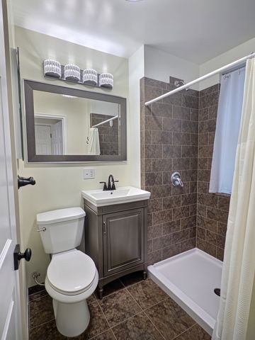 515 W 40th Place 1, Chicago, IL 60609