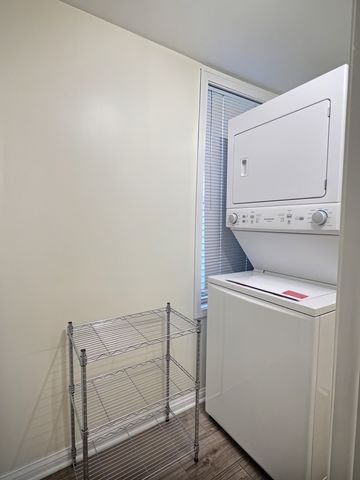 515 W 40th Place 1, Chicago, IL 60609