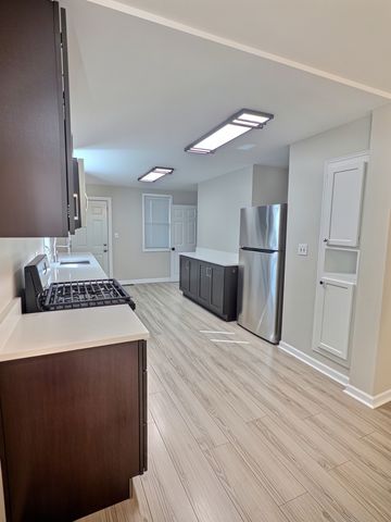 515 W 40th Place 1, Chicago, IL 60609