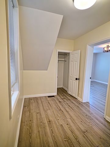 515 W 40th Place 1, Chicago, IL 60609