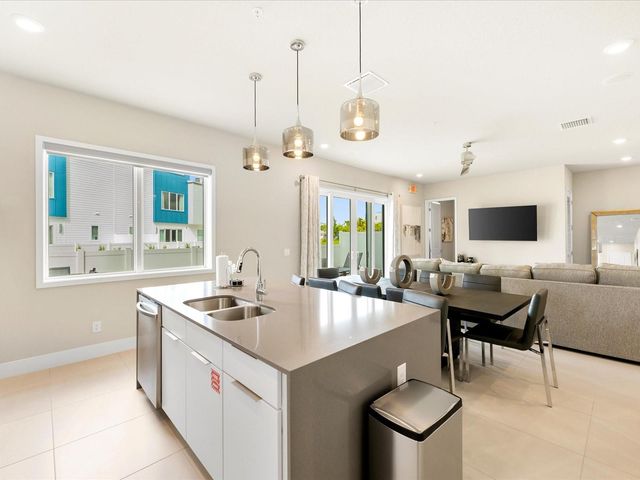 7740 SANDY RIDGE DRIVE 122, Kissimmee, FL 34747