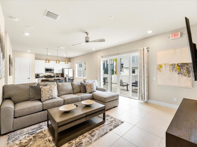 7740 SANDY RIDGE DRIVE 122, Kissimmee, FL 34747