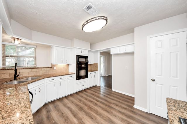 12623 New Kentucky Road, Cypress, TX 77429