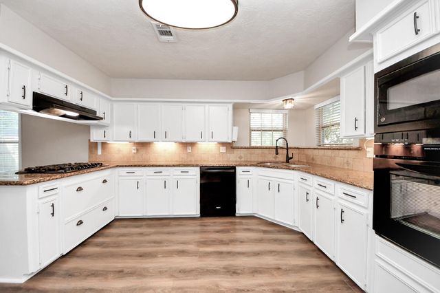 12623 New Kentucky Road, Cypress, TX 77429