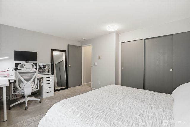 3957 NW Fairway Lane, Bremerton, WA 98312