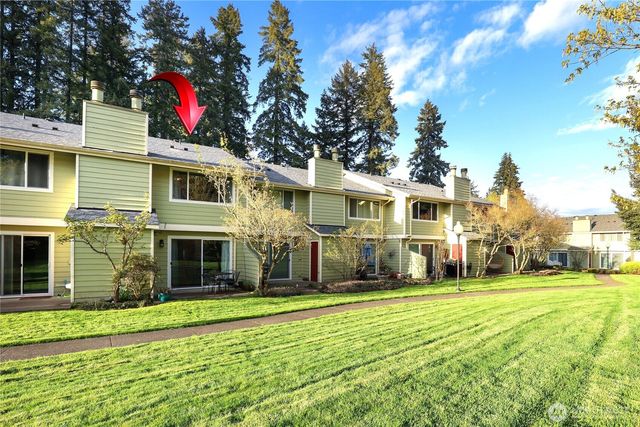 3957 NW Fairway Lane, Bremerton, WA 98312