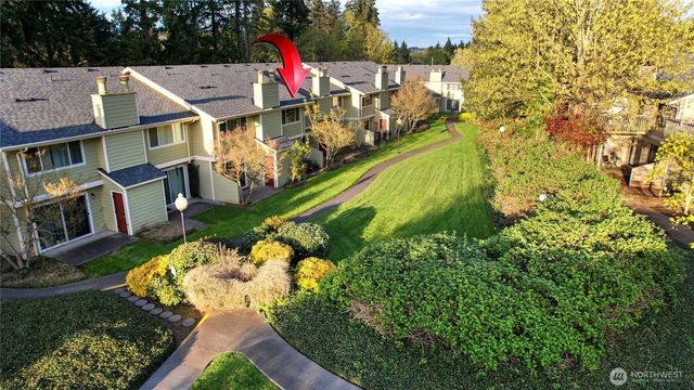 3957 NW Fairway Lane, Bremerton, WA 98312