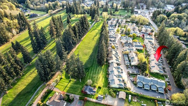 3957 NW Fairway Lane, Bremerton, WA 98312
