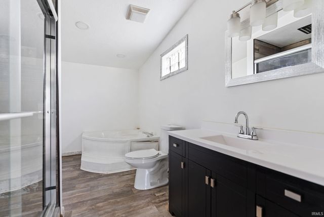 21630 Campbell Road, Spencerville, IN 46788