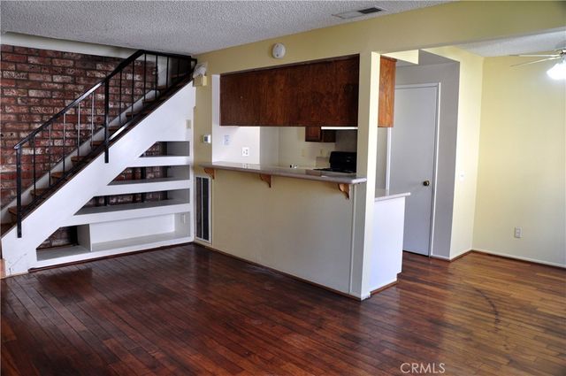 1102 W Calle Del Sol, Azusa, CA 91702