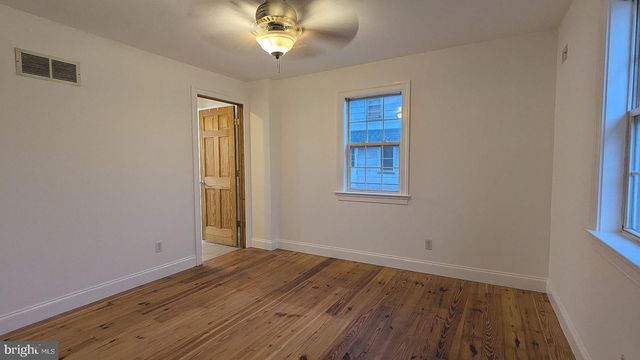 21 SYCAMORE RD, Pennsville, NJ 08070