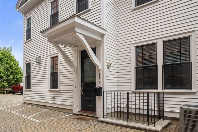 119 Highland Ave B, Somerville, MA 02143