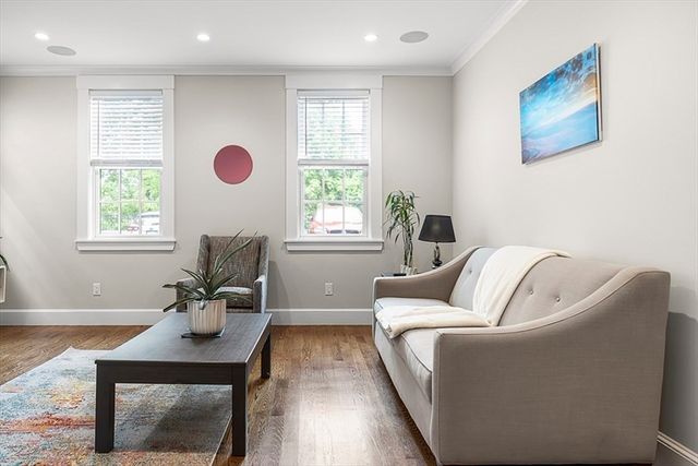 119 Highland Ave B, Somerville, MA 02143