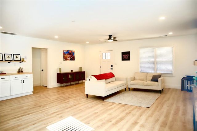 1907 Langston SW Avenue, Atlanta, GA 30310