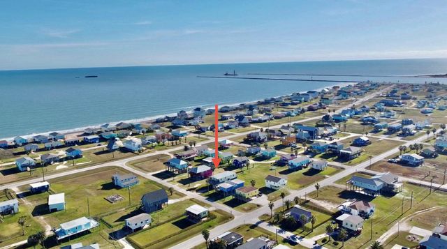 317 Olive Street, Surfside Beach, TX 77541