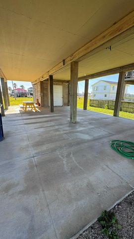 317 Olive Street, Surfside Beach, TX 77541