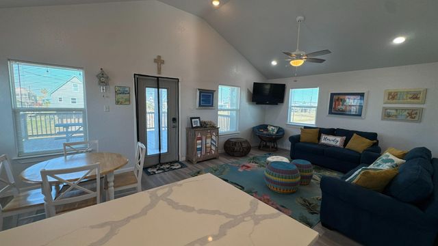 317 Olive Street, Surfside Beach, TX 77541