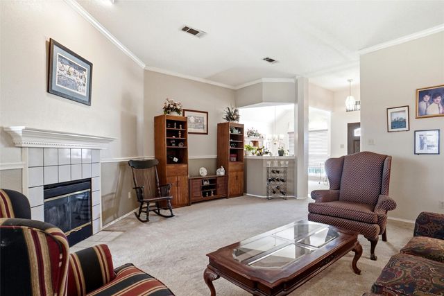 1704 Shadow Creek, Mesquite, TX 75181