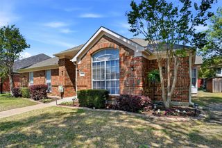 1704 Shadow Creek, Mesquite, TX 75181