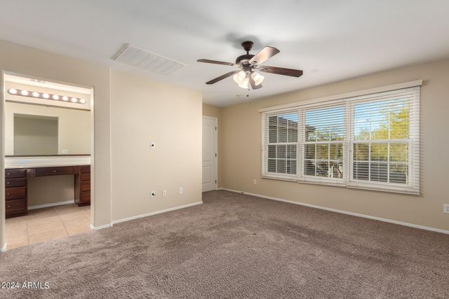 2343 E SUNLAND Avenue, Phoenix, AZ 85040