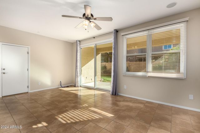 2343 E SUNLAND Avenue, Phoenix, AZ 85040