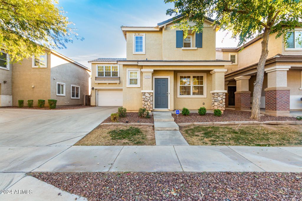 2343 E SUNLAND Avenue, Phoenix, AZ 85040