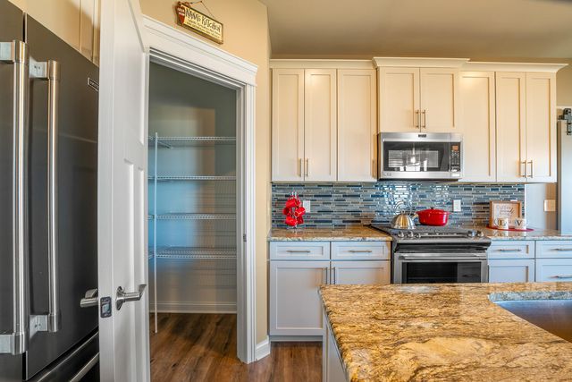 1430 Tate Drive, Schererville, IN 46375