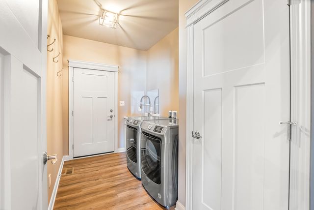 1430 Tate Drive, Schererville, IN 46375