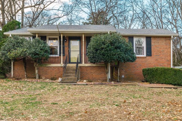 107 Lynn Dr, Hendersonville, TN 37075