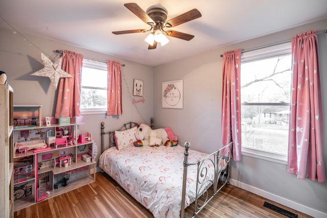 107 Lynn Dr, Hendersonville, TN 37075