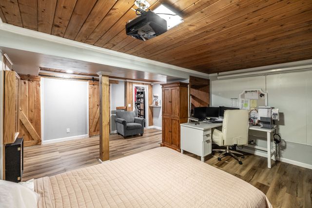 107 Lynn Dr, Hendersonville, TN 37075