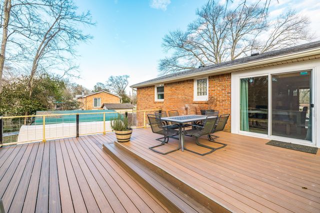 107 Lynn Dr, Hendersonville, TN 37075