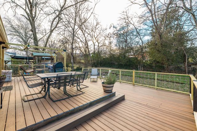 107 Lynn Dr, Hendersonville, TN 37075