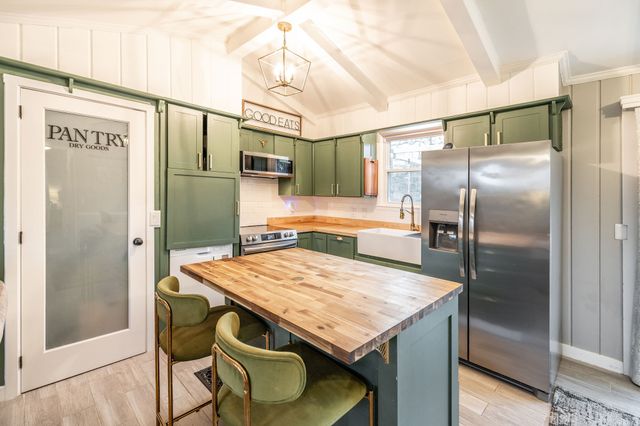 107 Lynn Dr, Hendersonville, TN 37075